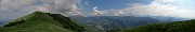 48 Panoramica sugli estesi dossi prativi del Linzone